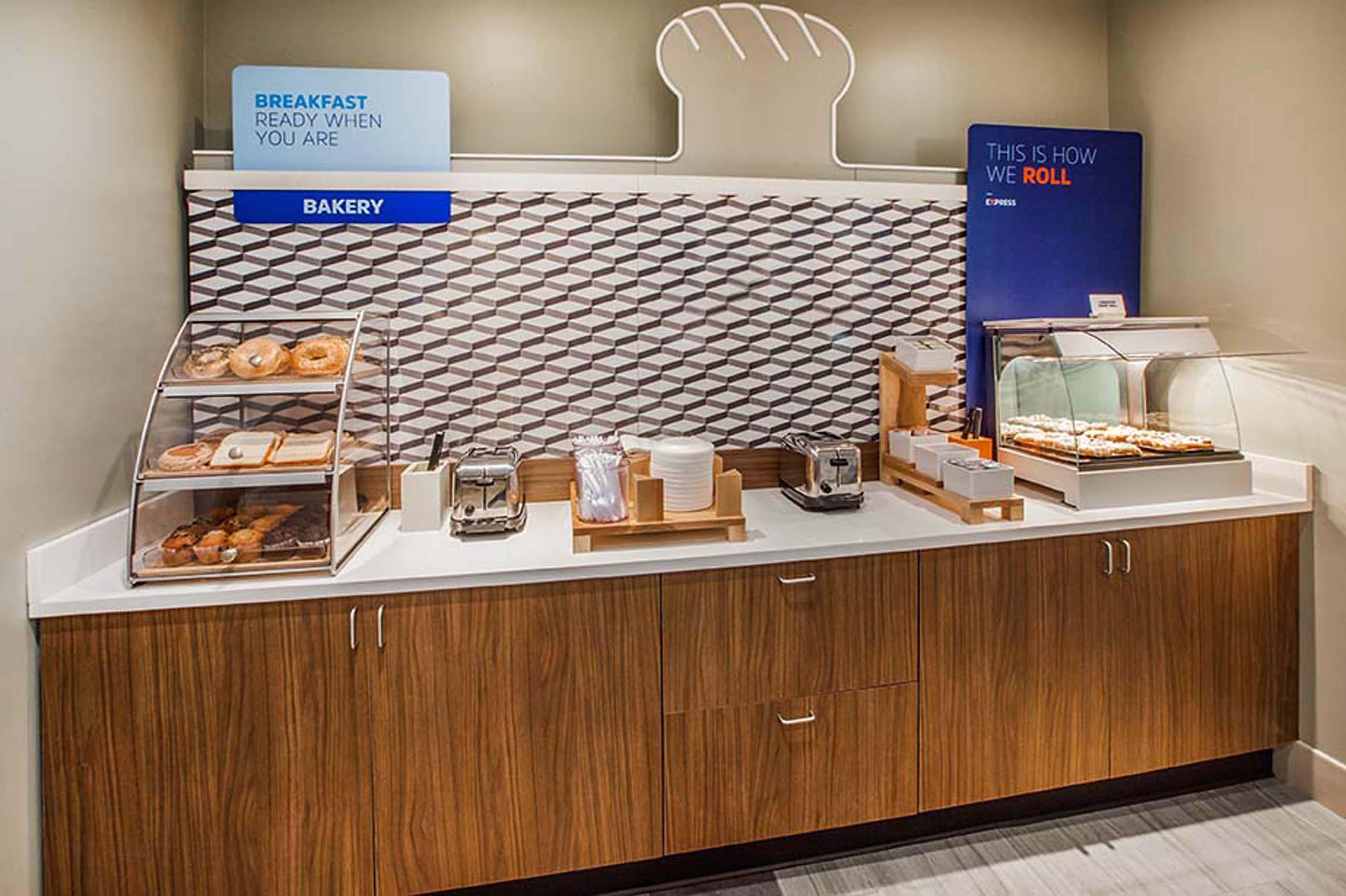 Holiday Inn Express & Suites Mobile West I-10 By Ihg Tillmans Corner Ngoại thất bức ảnh