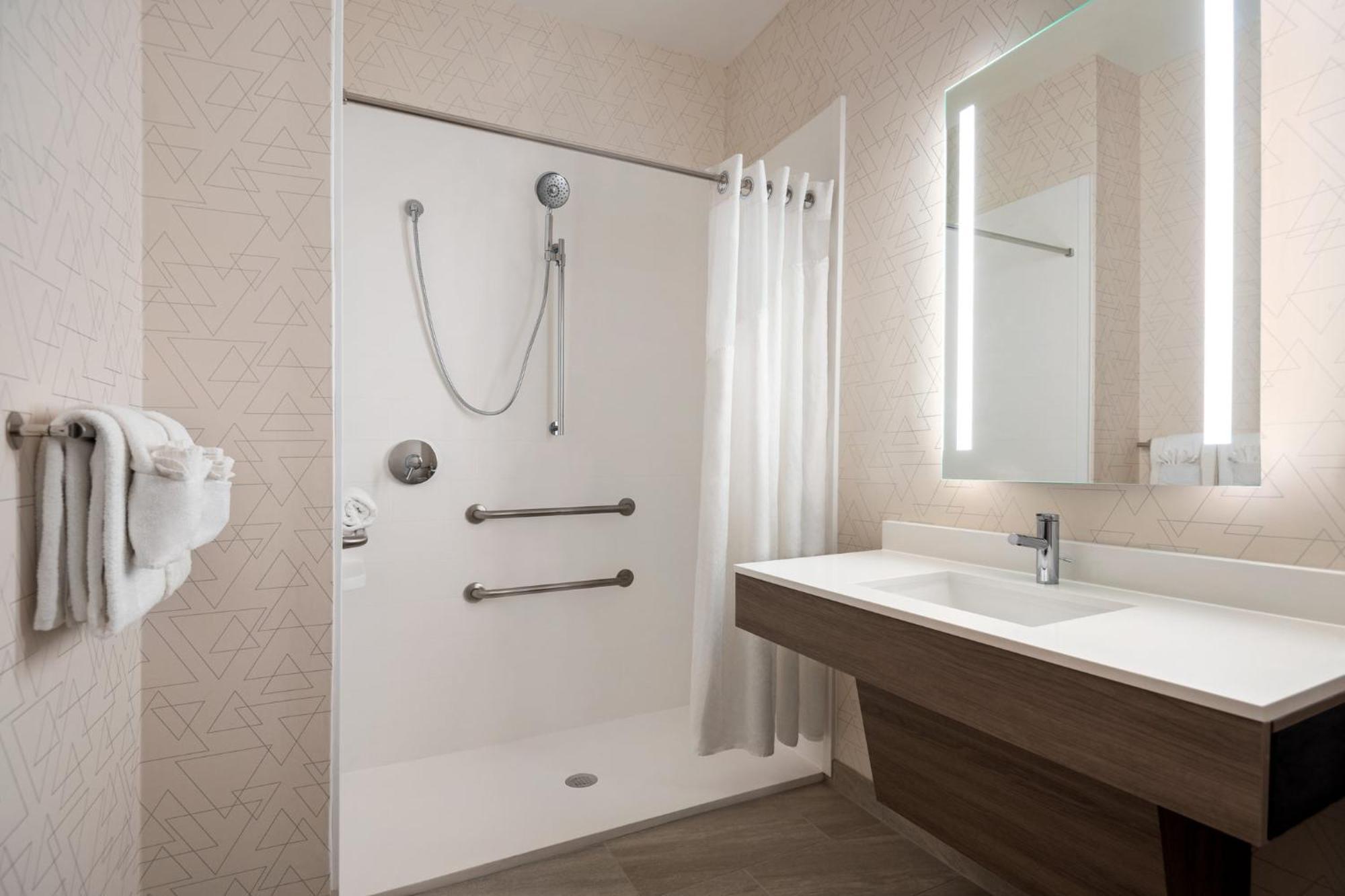 Holiday Inn Express & Suites Mobile West I-10 By Ihg Tillmans Corner Ngoại thất bức ảnh