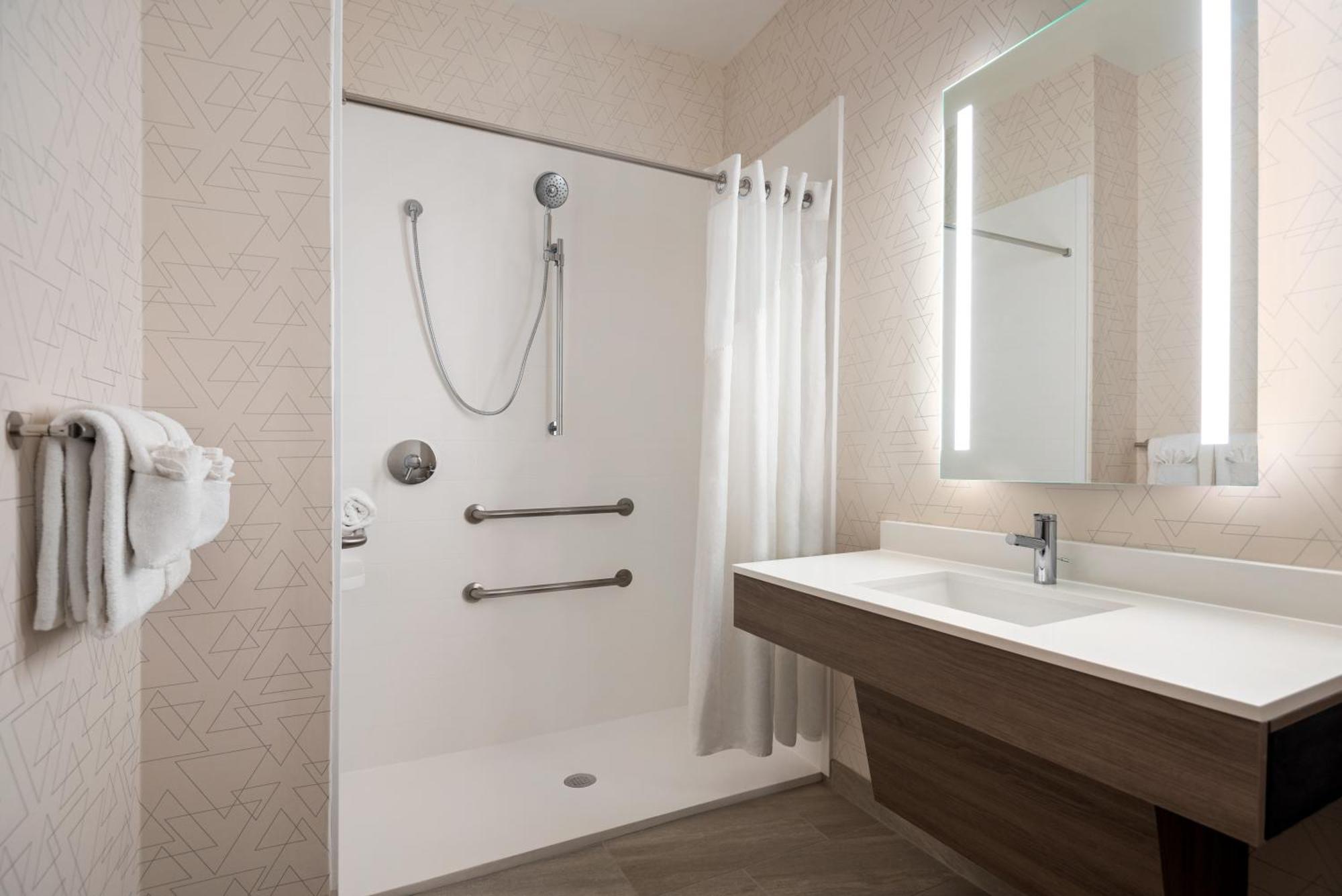 Holiday Inn Express & Suites Mobile West I-10 By Ihg Tillmans Corner Ngoại thất bức ảnh