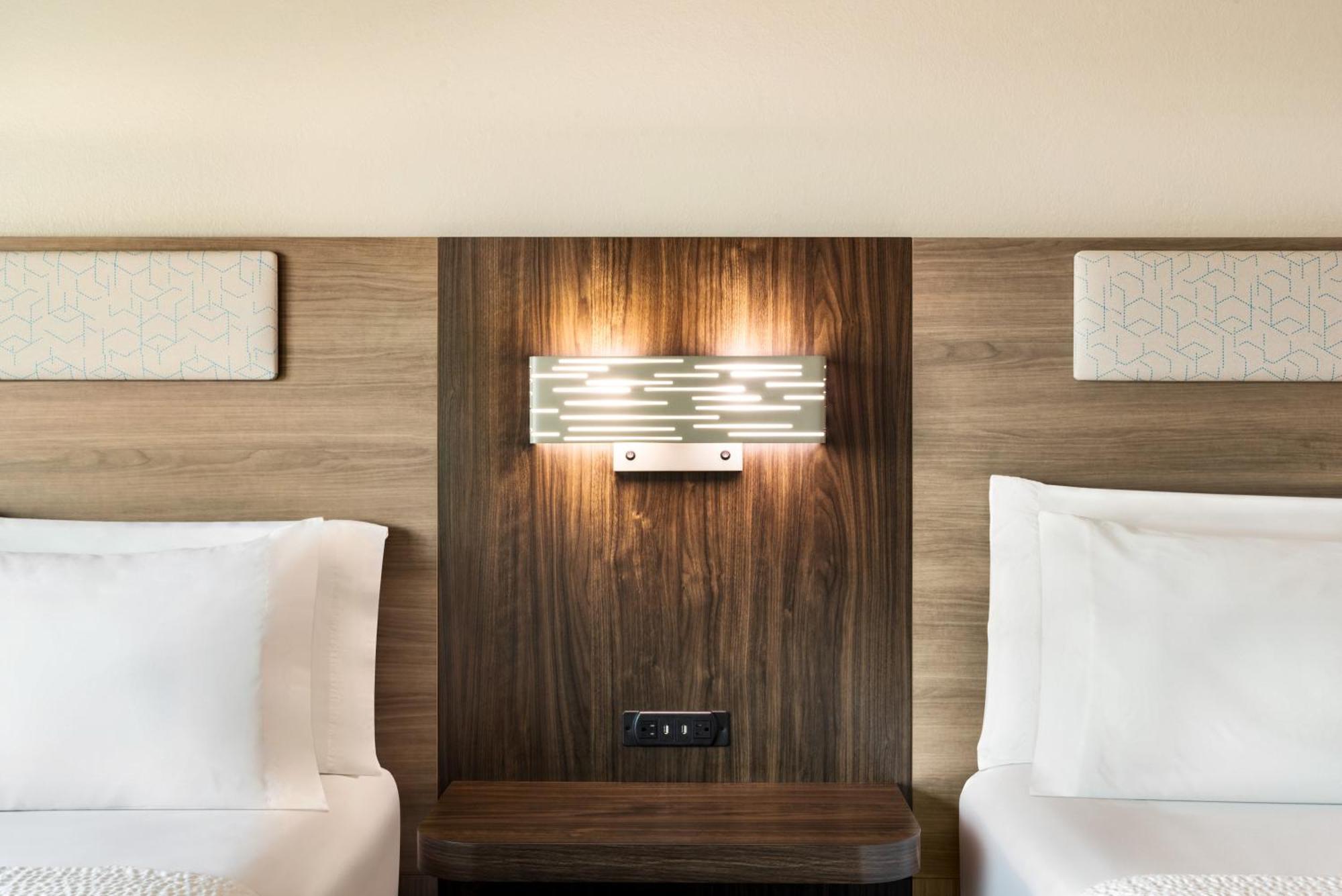 Holiday Inn Express & Suites Mobile West I-10 By Ihg Tillmans Corner Ngoại thất bức ảnh